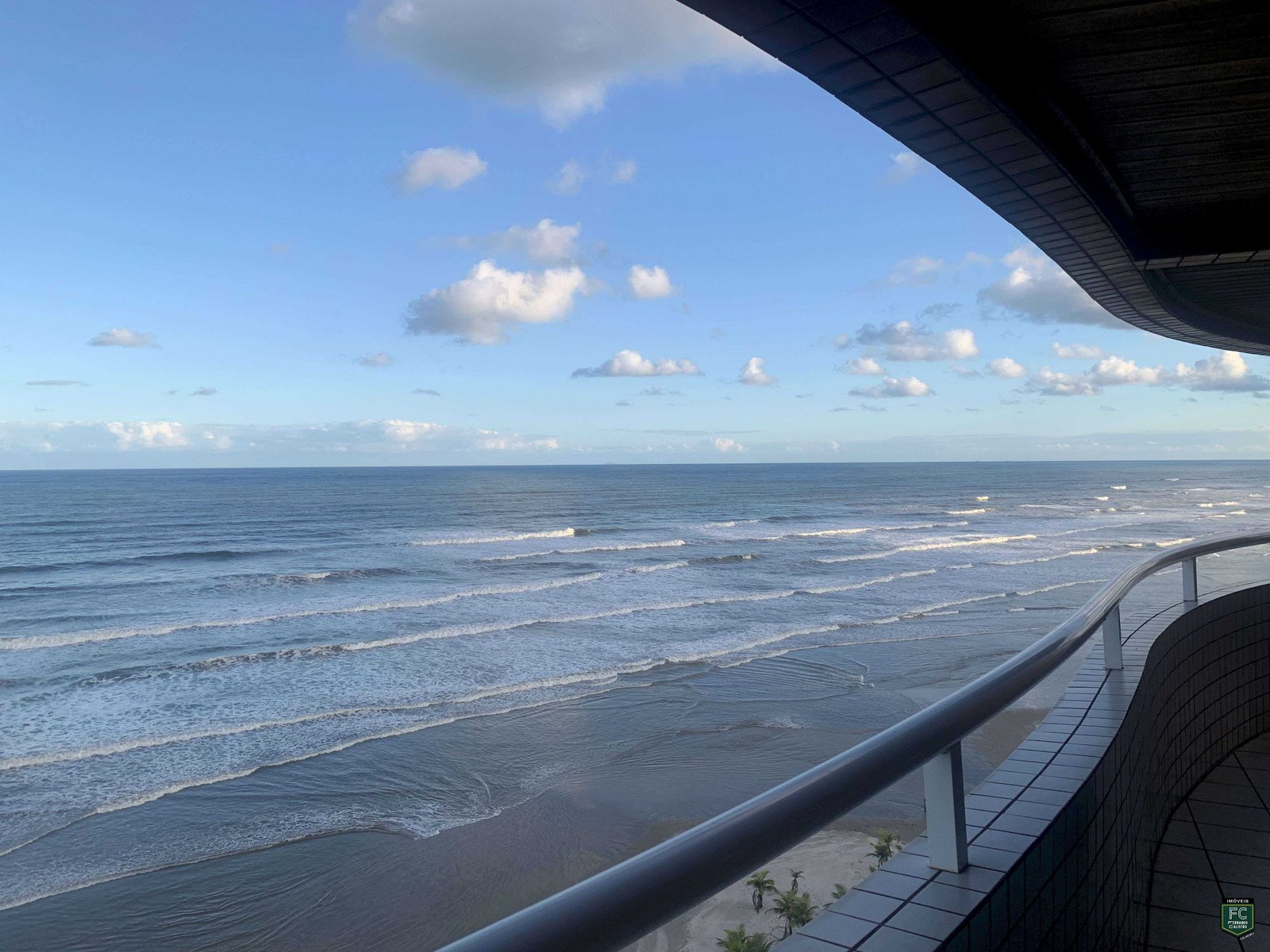 Apartamento Frente Mar Com 4 Suítes Para Locação Definitiva