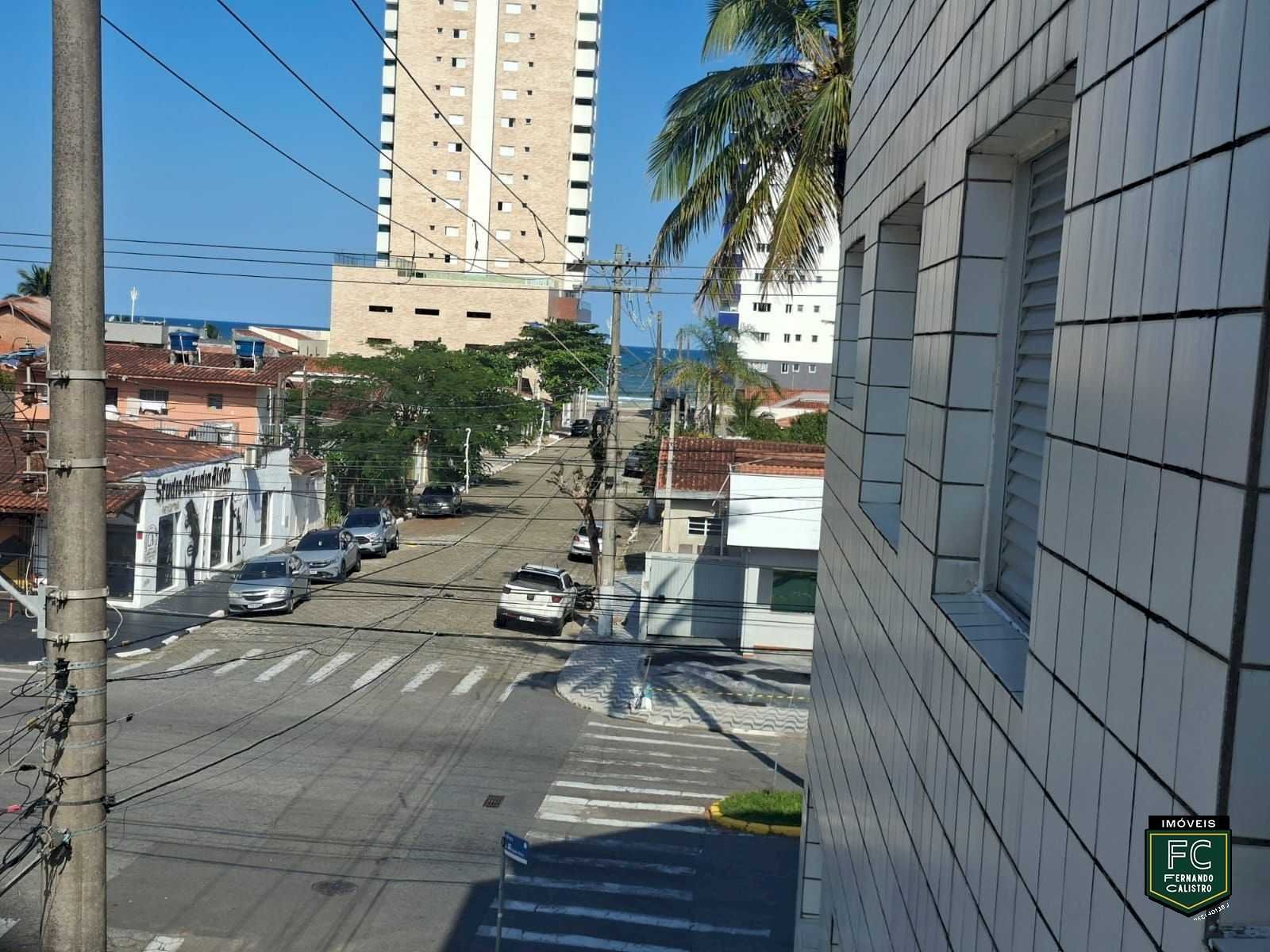 Apto 1 Dormitório com Varanda e Vista Mar na Região Central