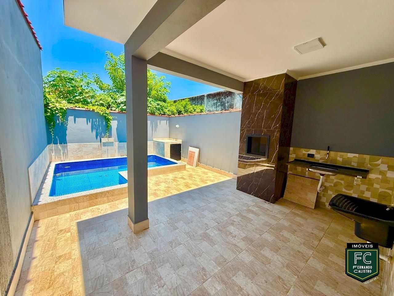 Casa Nova Moderna com Piscina e Área Gourmet  com Lavabo Ext