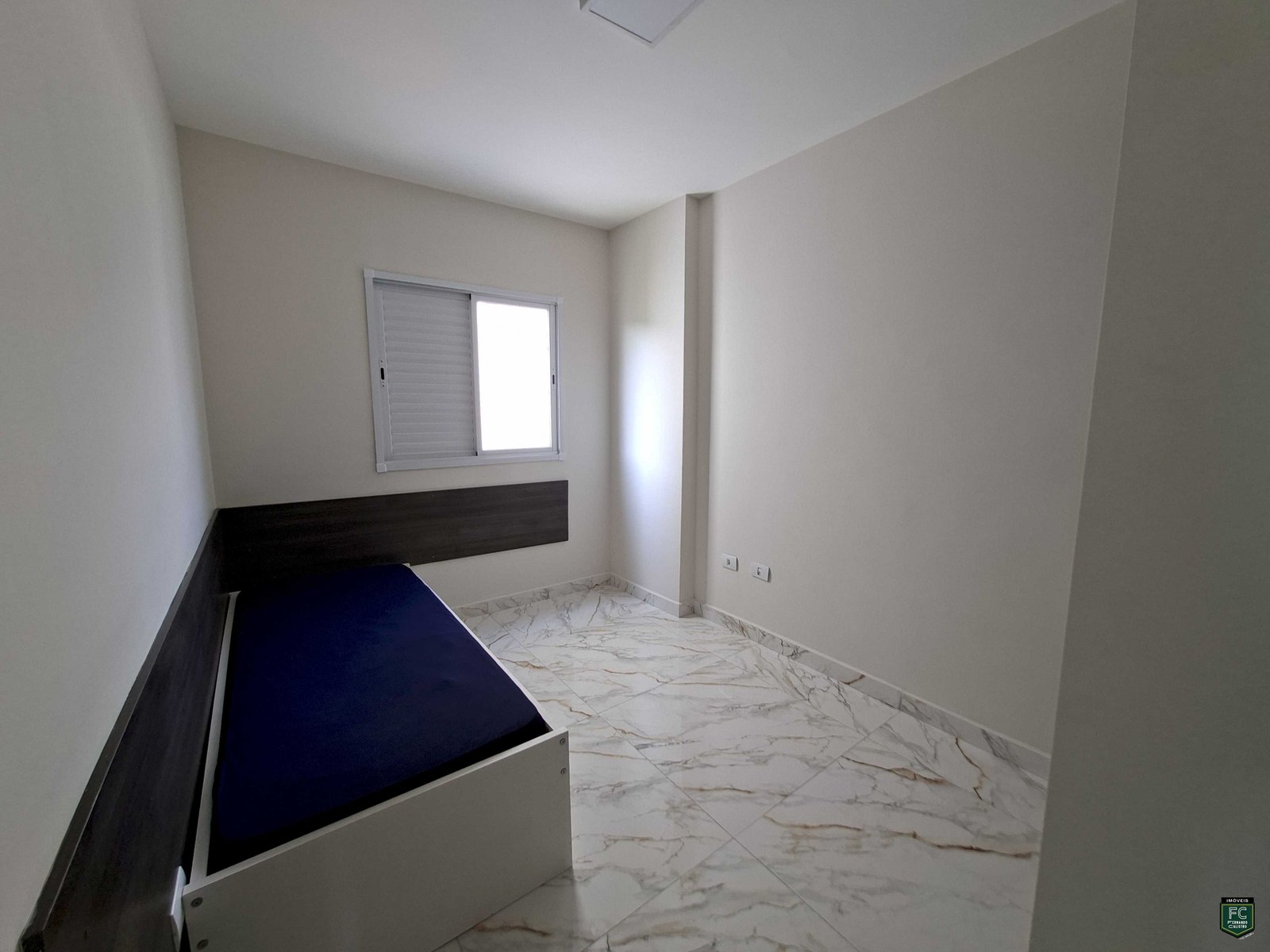 87eb2eca165affda120b6bbd372de0ef.jpg
