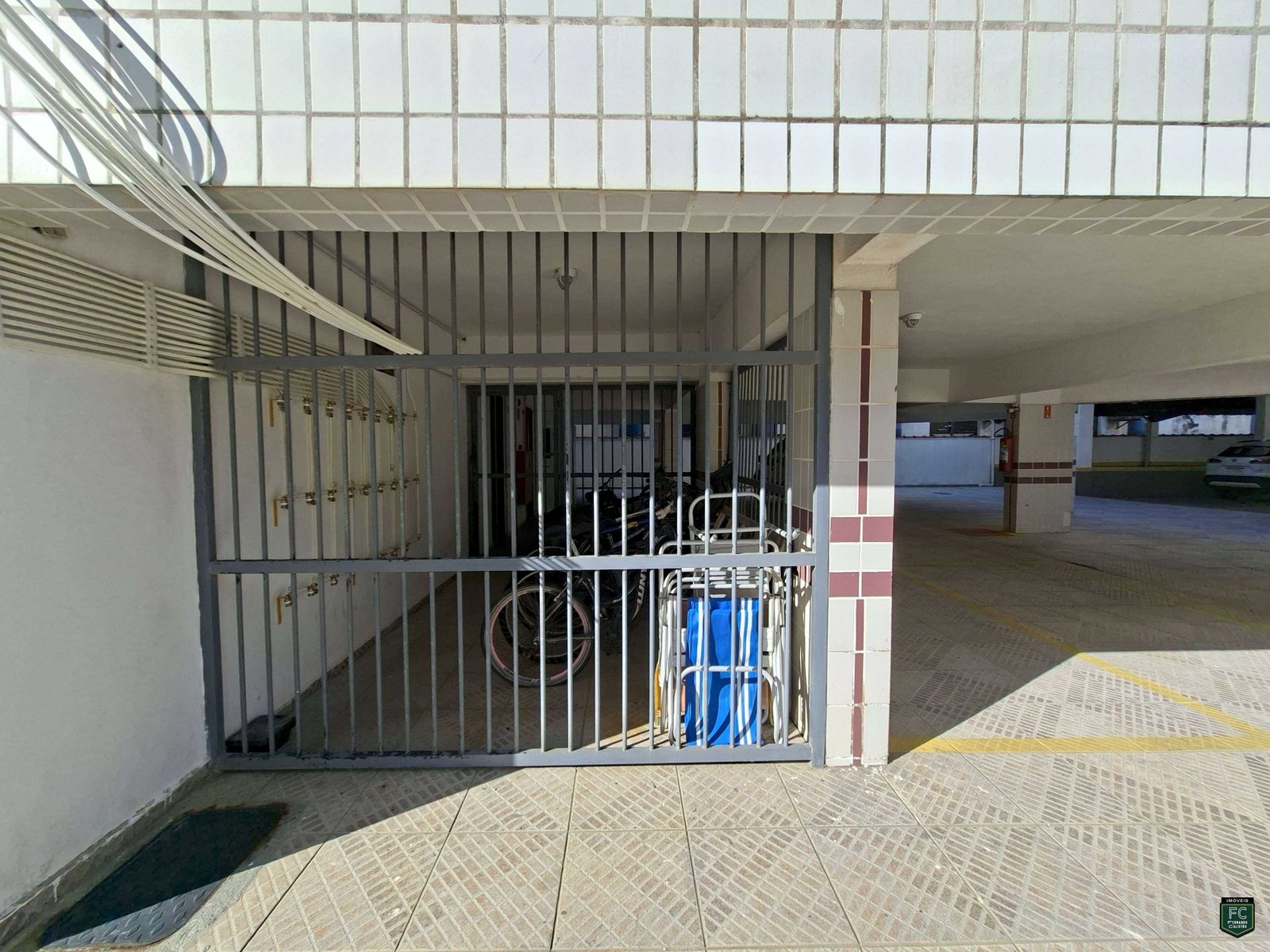 8ac7accc37554e69c6b14de85611175a.jpg