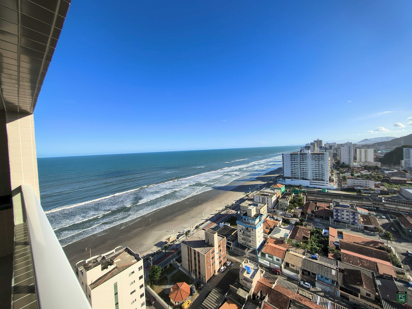 Apartamento com 2 dormitórios com vista para o mar