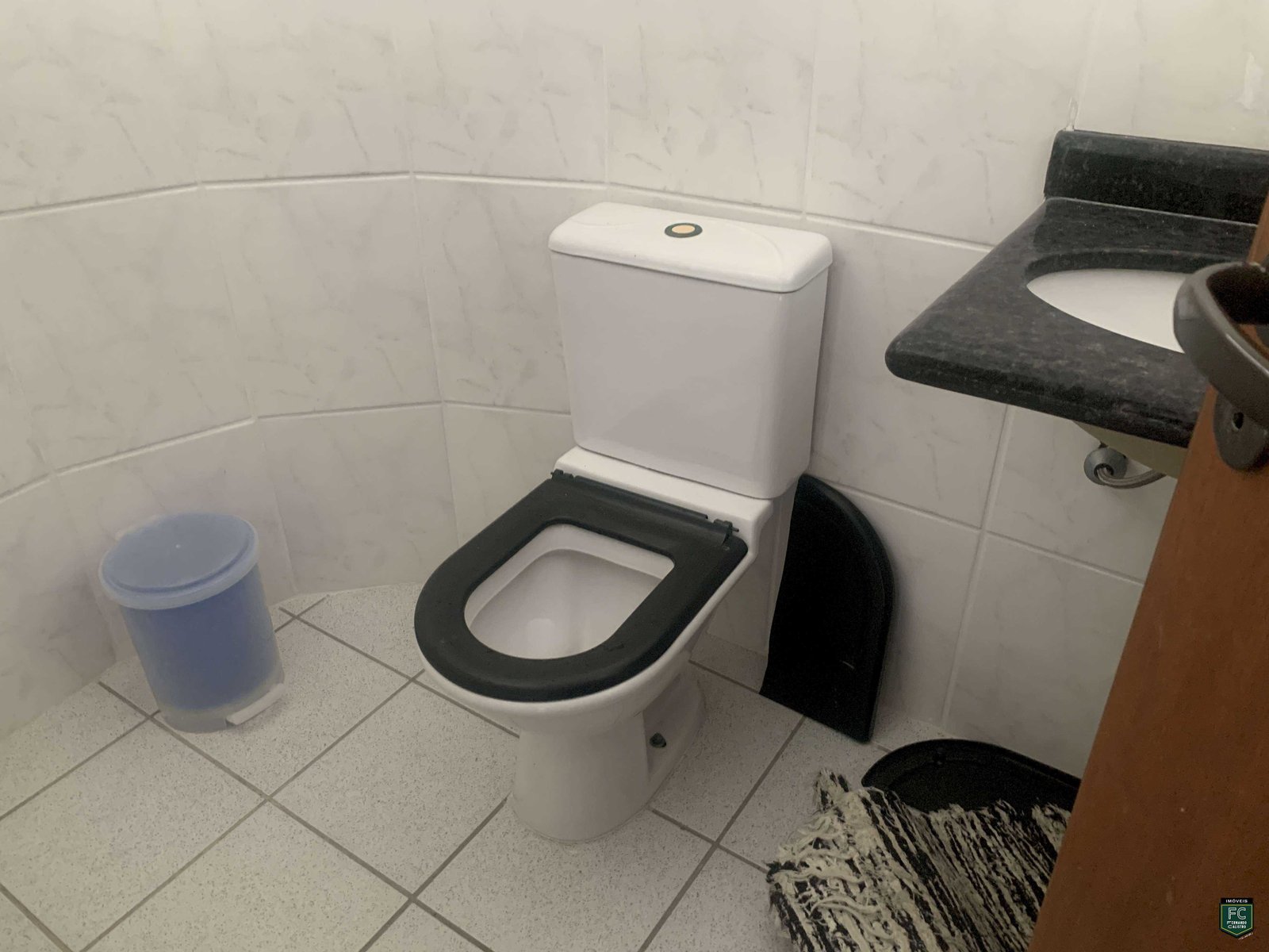 ccb4f9c8bbd769d214a40fea8f269da9.jpg