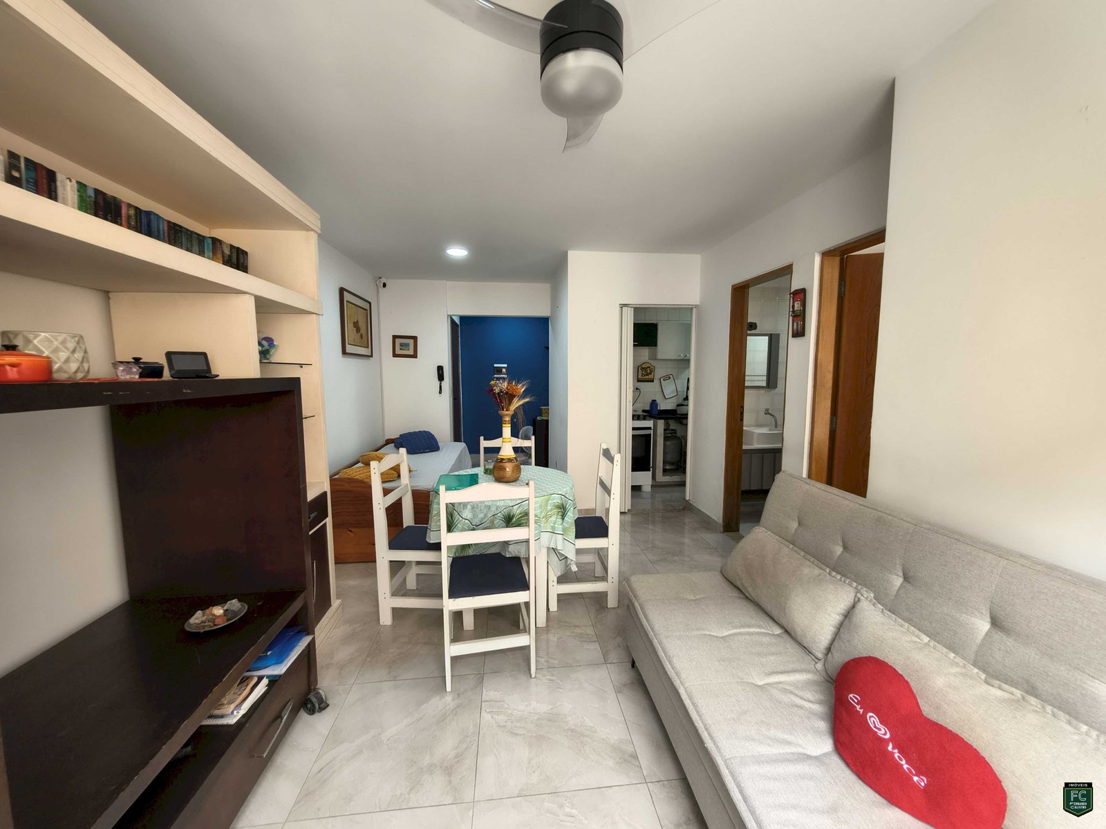 Apartamento Mobiliado a 1 Quadra Da Praia No Centro Itanhaém