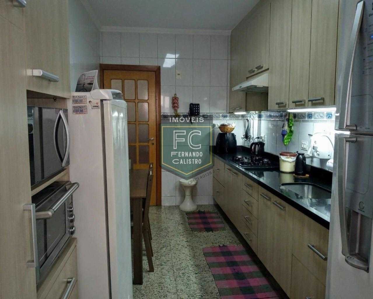d7db7e27a8bd683085ab6d7dbf72b703.jpg