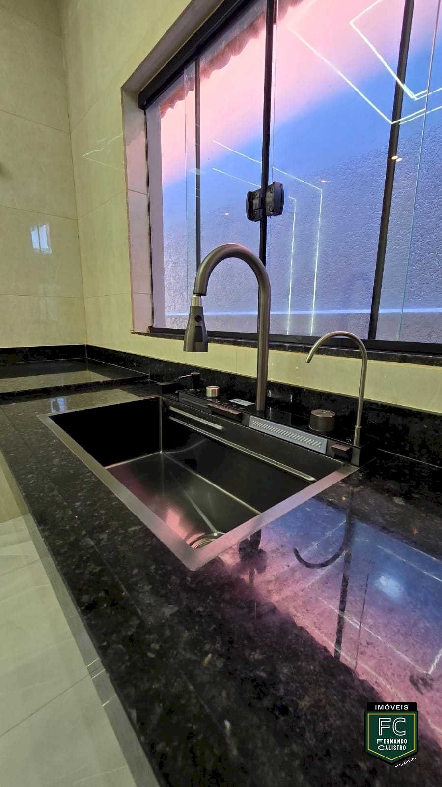 faa46937096da54c8cce836bedfda1b7.jpeg